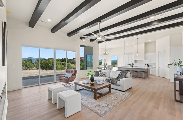 25 Vista Valle Circle, Lamy