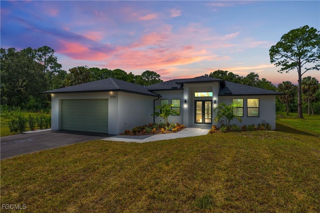 2719 2nd St Nw, Naples