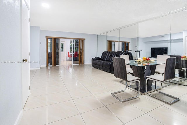 5 of 38 - 7000 W 15th Ct, Hialeah, FL