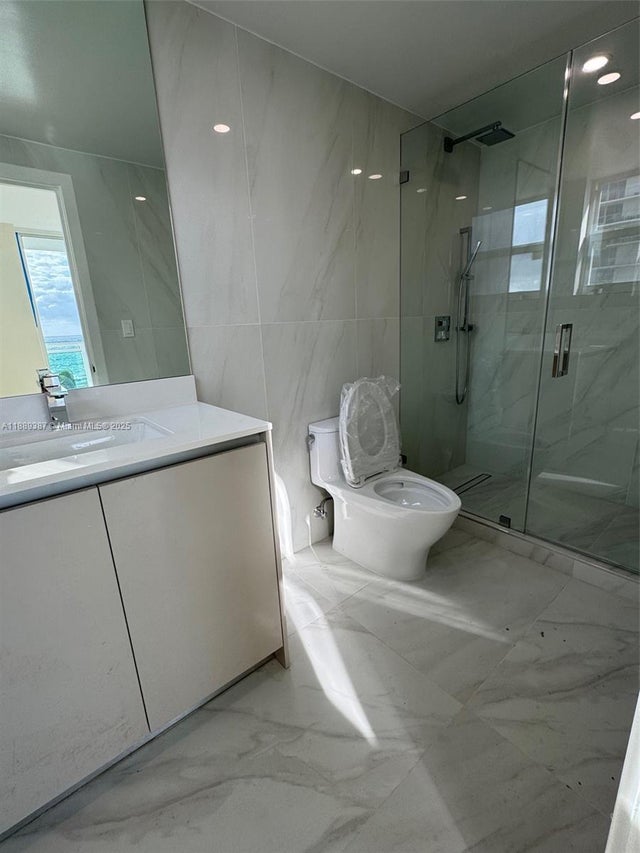 3 of 16 - 3001 S Ocean Dr 511, Hollywood, FL