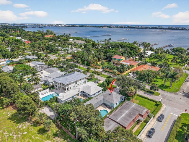 3 of 58 - 1027 S Palmway, Lake Worth, FL