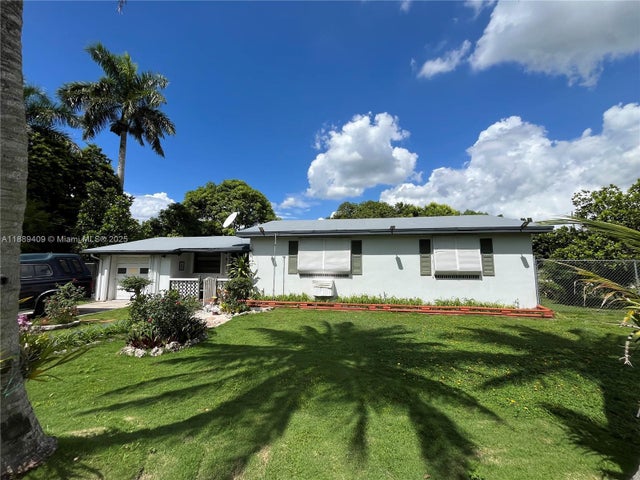 1 of 36 - 801 Nw 12th St, Homestead, FL