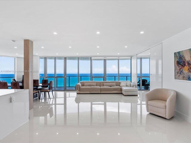5 of 59 - 3101 S Ocean Dr 1608, Hollywood, FL