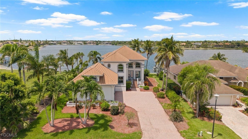 5550 Harborage Dr, Fort Myers