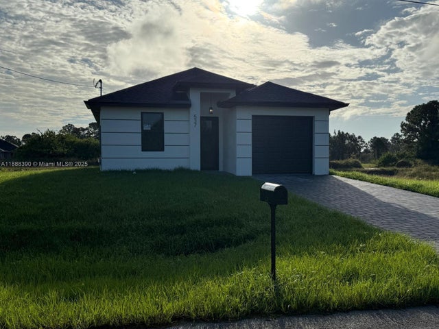 1 of 15 - 537 Hawthrone Ave S, Lehigh Acres, FL