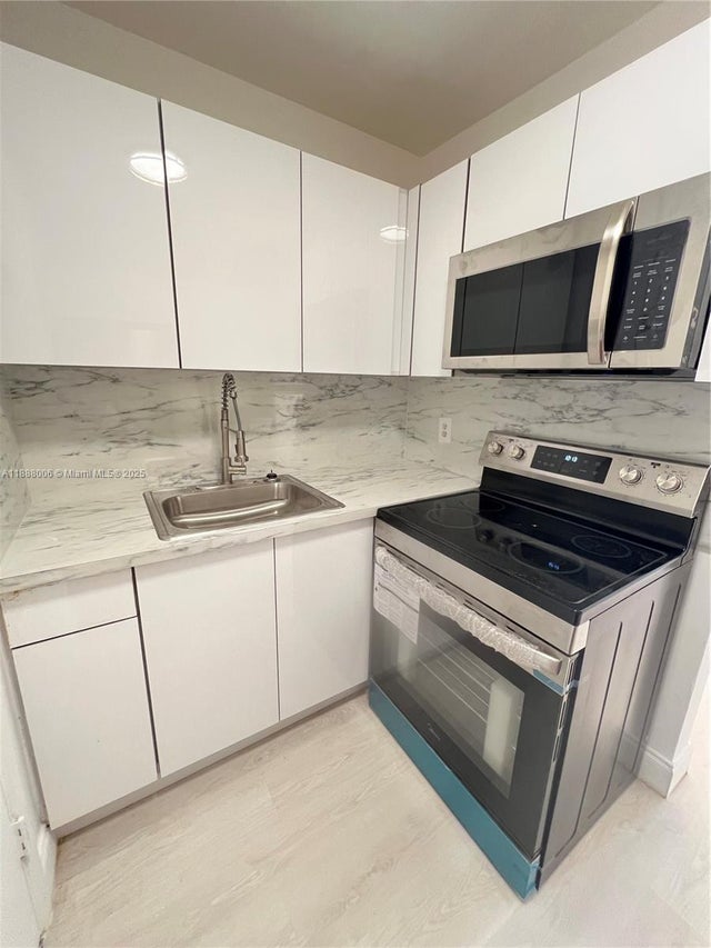 1 of 15 - 1821 Ne 62nd St 426, Fort Lauderdale, FL