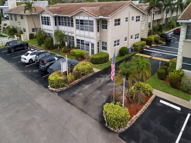 1 of 24 - 2121 Ne 42nd Ct 202c, Lighthouse Point, FL