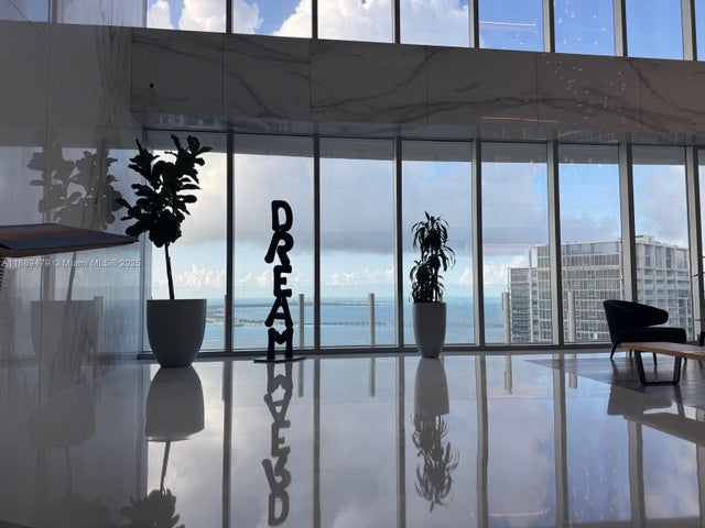 300 Biscayne Blvd Way 505c, Miami