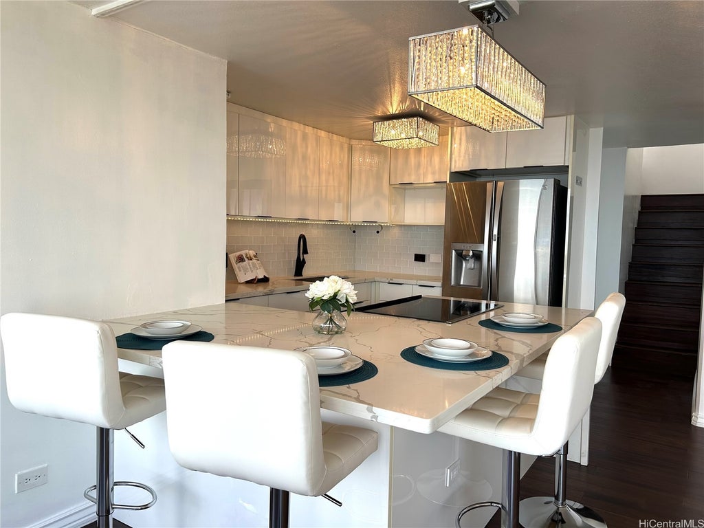 (unit #4401) 98-288 Kaonohi Street, Aiea