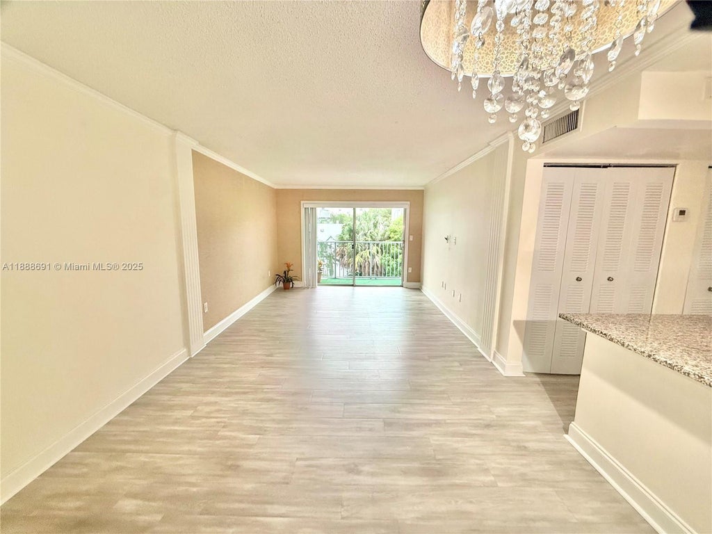 2530 Sw 3rd Ave 206, Miami