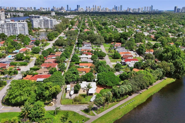 1 of 18 - 1101 Ne 182nd St, North Miami Beach, FL