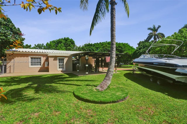 5 of 18 - 1101 Ne 182nd St, North Miami Beach, FL