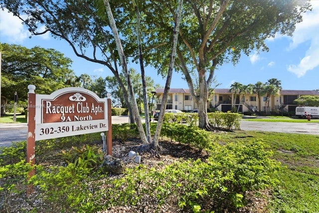 4 of 33 - 302 Lakeview Dr 203, Weston, FL