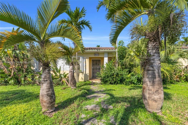2 of 36 - 9410 Ne 6th Ave, Miami Shores, FL
