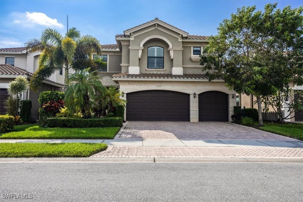 13800 Luna Dr, Naples