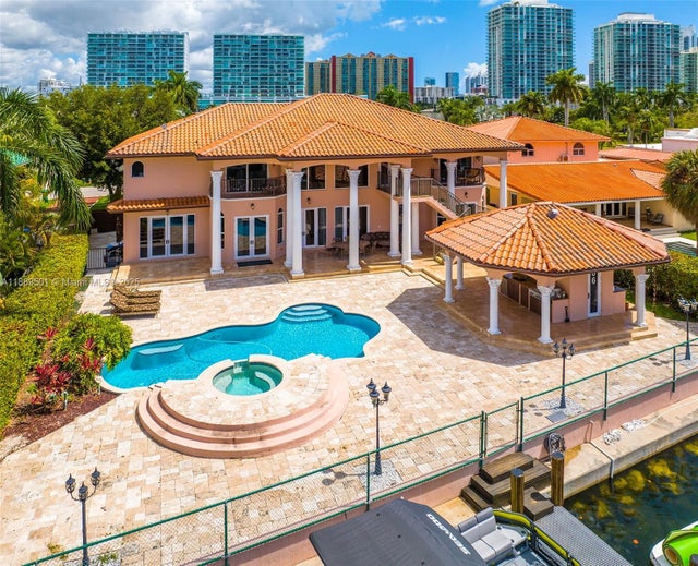 5 of 57 - 306 Atlantic Ave, Sunny Isles Beach, FL