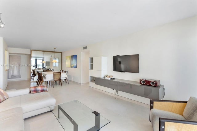 3 of 27 - 2401 S Ocean Dr 905, Hollywood, FL