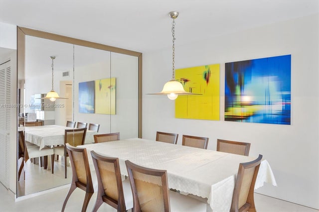 5 of 27 - 2401 S Ocean Dr 905, Hollywood, FL