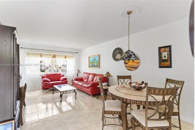 5 of 23 - 4701 Nw 34th St 511, Lauderdale Lakes, FL