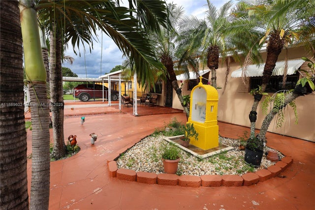 2 of 31 - 2541 W 10th Ave, Hialeah, FL