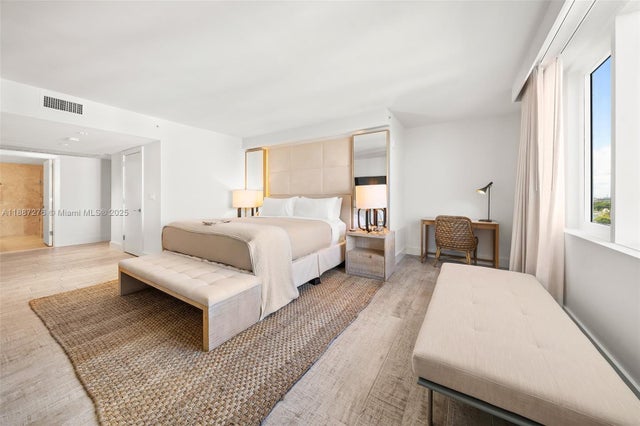 4 of 40 - 102 24th St 1215, Miami Beach, FL
