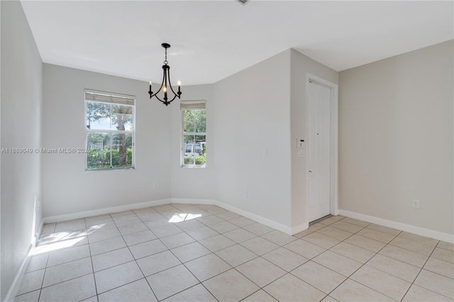 5 of 35 - 8450 Nw 113th Psge, Doral, FL