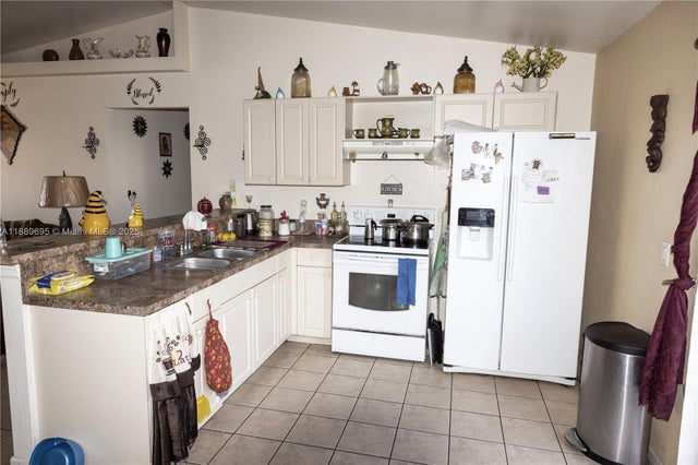 2 of 8 - 3906 3609 22nd St Sw, Lehigh Acres, FL