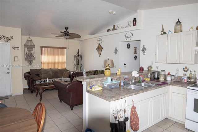 4 of 8 - 3906 3609 22nd St Sw, Lehigh Acres, FL