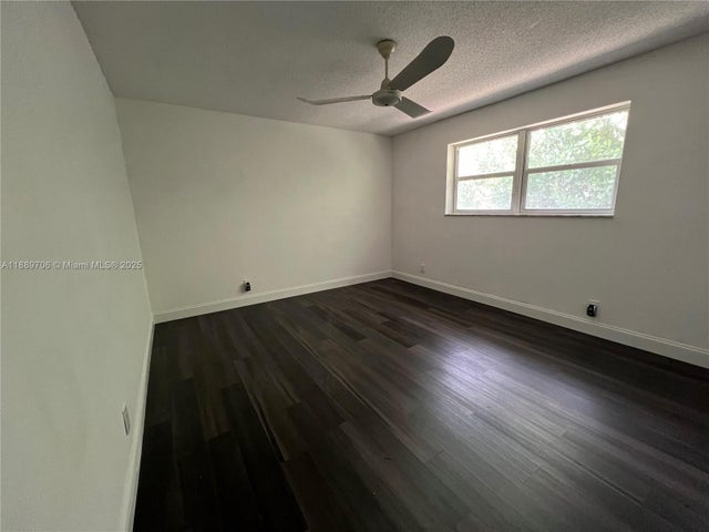 4 of 18 - 7951 Sw 30th St, Davie, FL