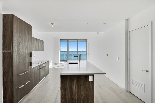 1 of 25 - 480 Ne 31st St 904, Miami, FL