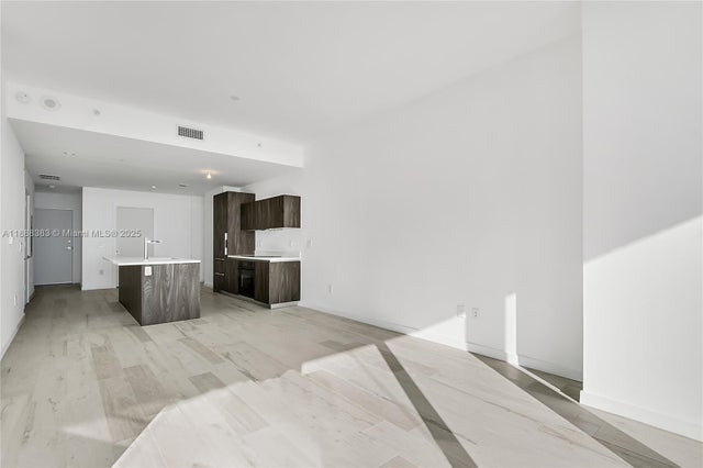 4 of 25 - 480 Ne 31st St 904, Miami, FL