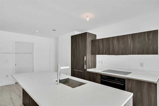 5 of 25 - 480 Ne 31st St 904, Miami, FL