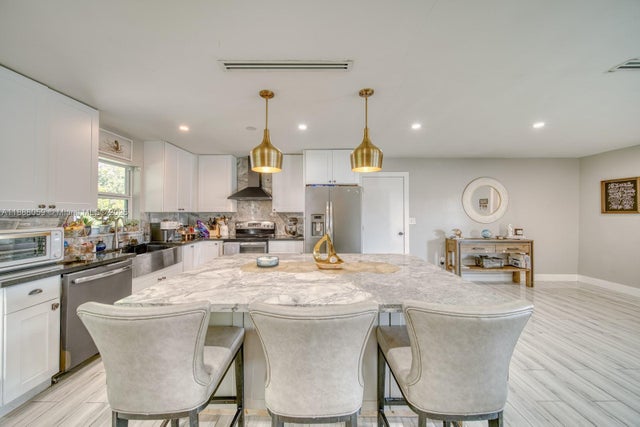 5 of 38 - 9104 Sw 180th St, Palmetto Bay, FL