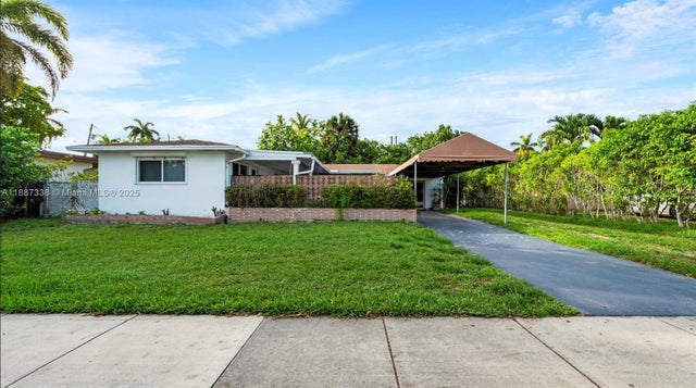 2 of 38 - 3145 Hollywood Blvd, Hollywood, FL