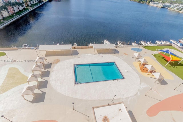 5 of 30 - 250 174th St 1201, Sunny Isles Beach, FL