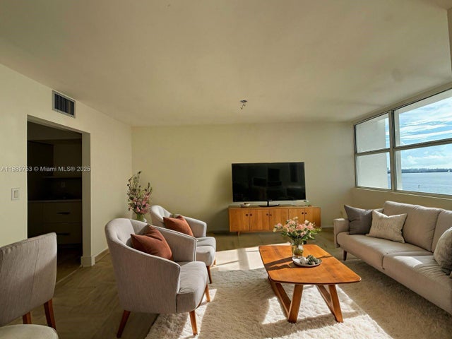 5 of 33 - 1420 Brickell Bay Dr 1203a, Miami, FL