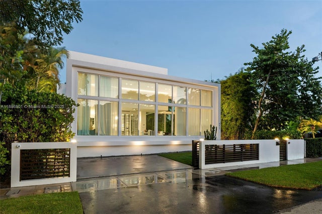 2 of 71 - 4433 N Bay Rd, Miami Beach, FL