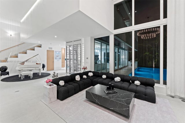 5 of 71 - 4433 N Bay Rd, Miami Beach, FL
