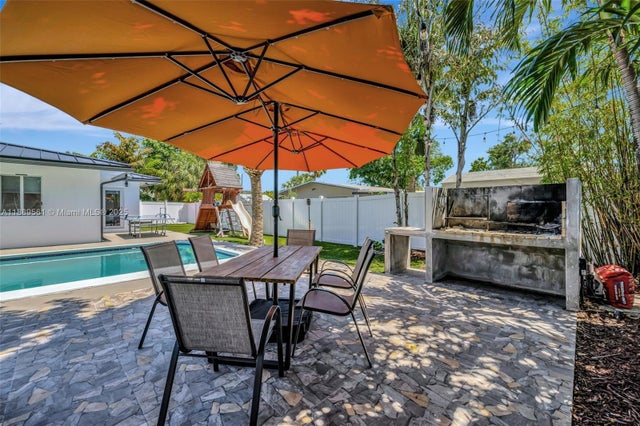 5 of 52 - 2506 Ne 30th St, Fort Lauderdale, FL