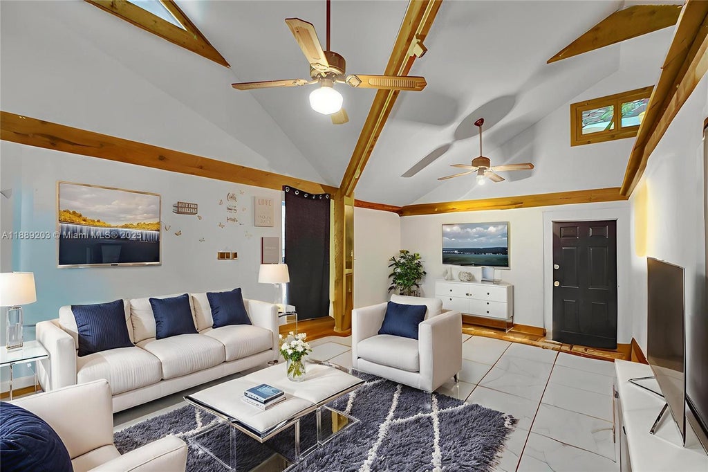 1024 N 24th Ave, Hollywood