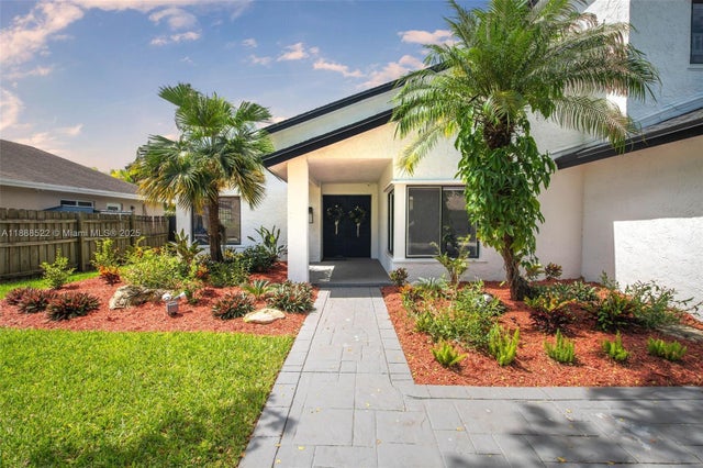 5 of 47 - 11006 Sw 138th Pl, Miami, FL