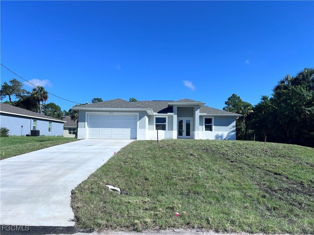 5044 Wild Goose Cir, LABELLE