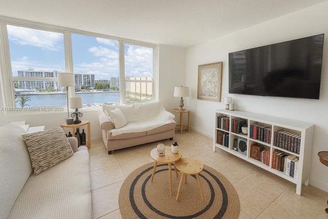 3 of 23 - 3505 S Ocean Dr 601, Hollywood, FL