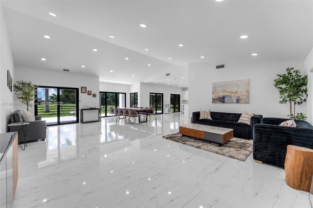 5 of 27 - 14300 Sw 192nd St, Miami, FL