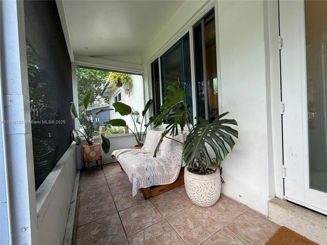 4 of 42 - 4641 Sw 25th Ter, Dania Beach, FL
