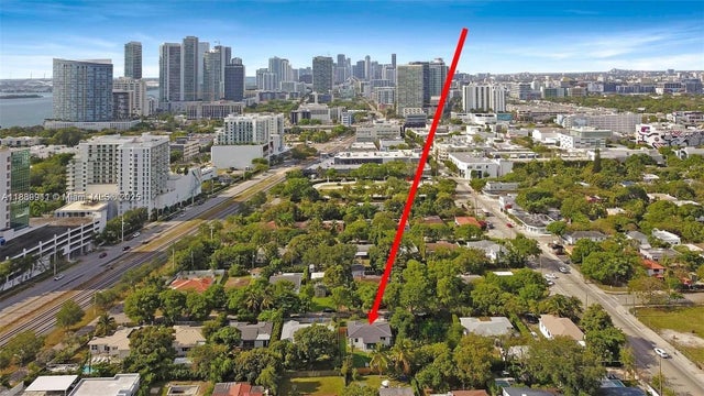 2 of 2 - 231 Ne 45th St, Miami, FL