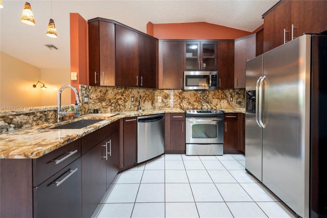 3 of 29 - 1886 Sirius Ln, Weston, FL