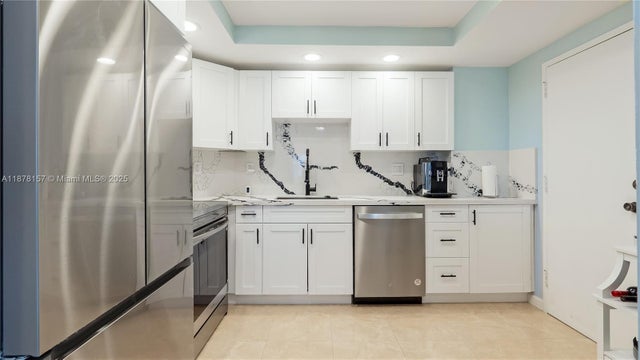 4 of 45 - 500 Bayview Dr 732, Sunny Isles Beach, FL