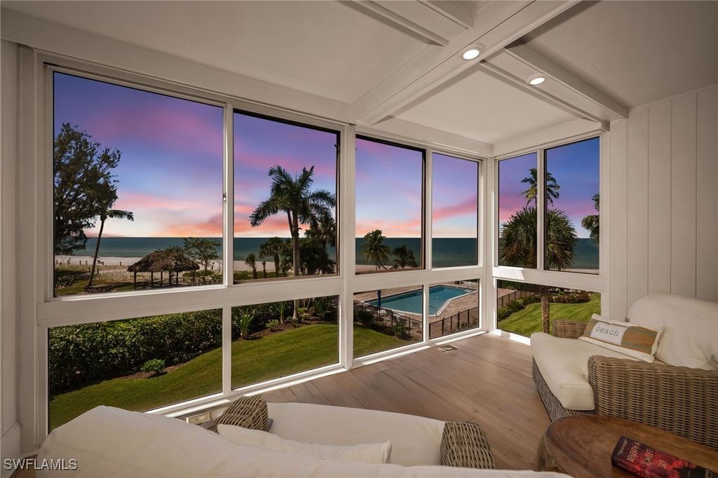 2121 Gulf Shore Blvd N 206, Naples