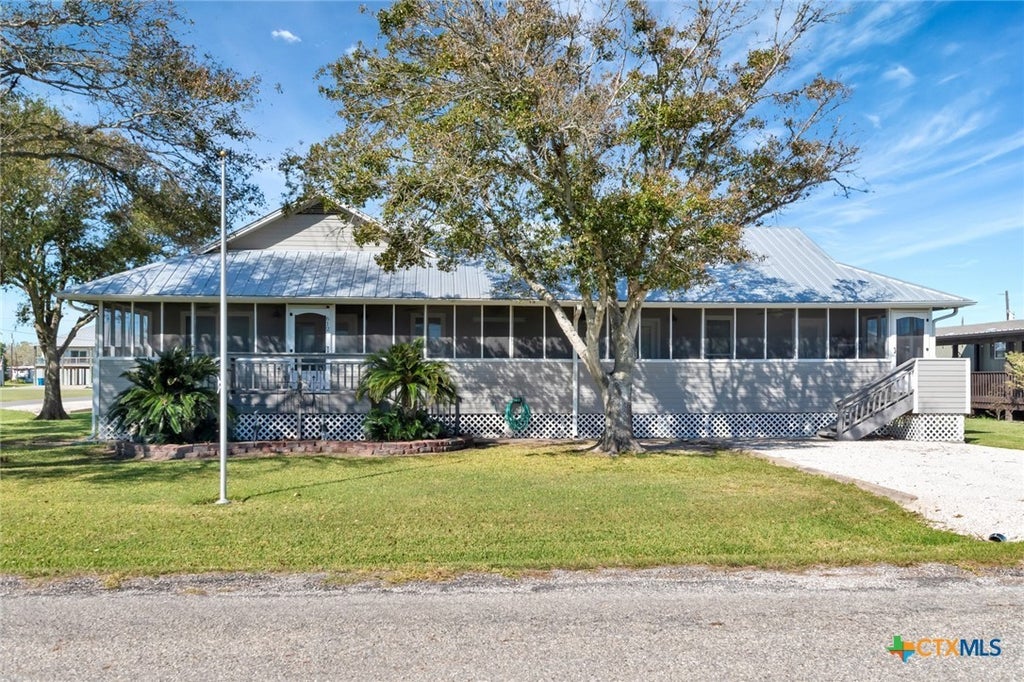 612 W Jackson Avenue, Port O'Connor